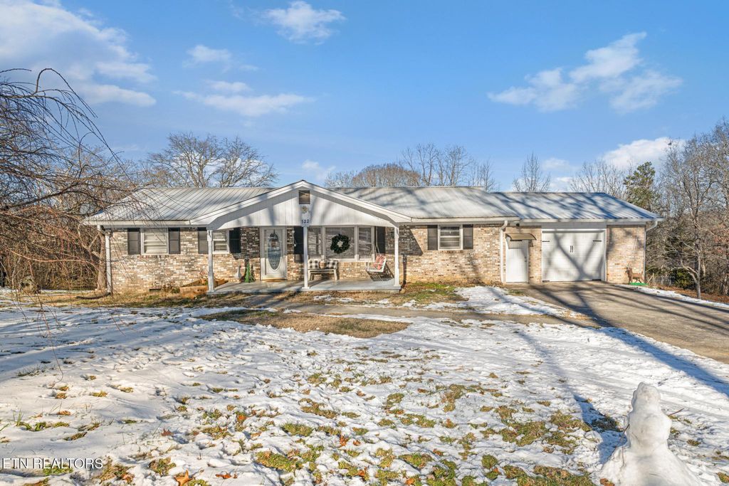 Photo of 522 Chestnut Ridge Rd, Heiskell, TN 37754 (MLS # 1287196)
