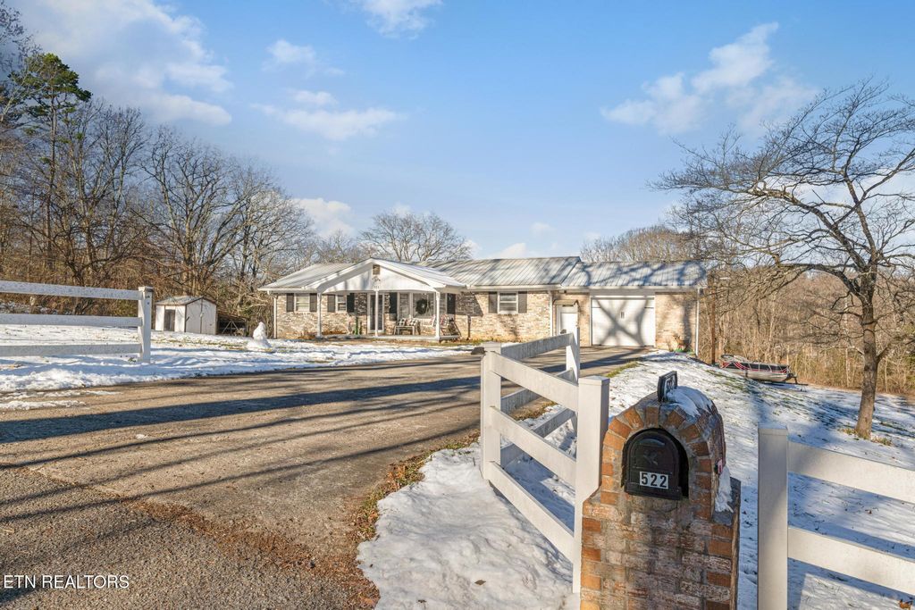 Photo of 522 Chestnut Ridge Rd, Heiskell, TN 37754 (MLS # 1287196)