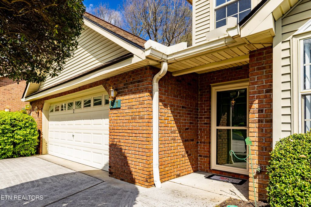 Photo of 5525 Lonas Drive #C7, Knoxville, TN 37909 (MLS # 1333221)