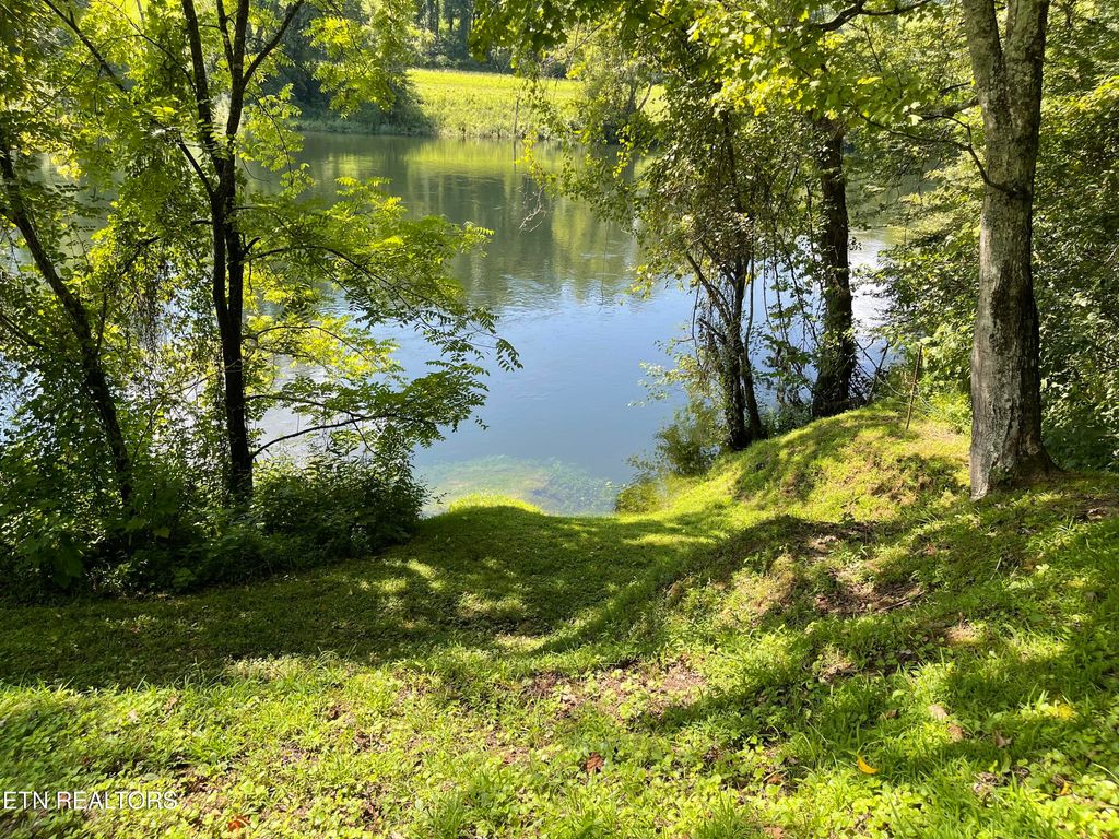 Photo of Lovely Bluff Rd, Rocky Top, TN 37769 (MLS # 1312428)