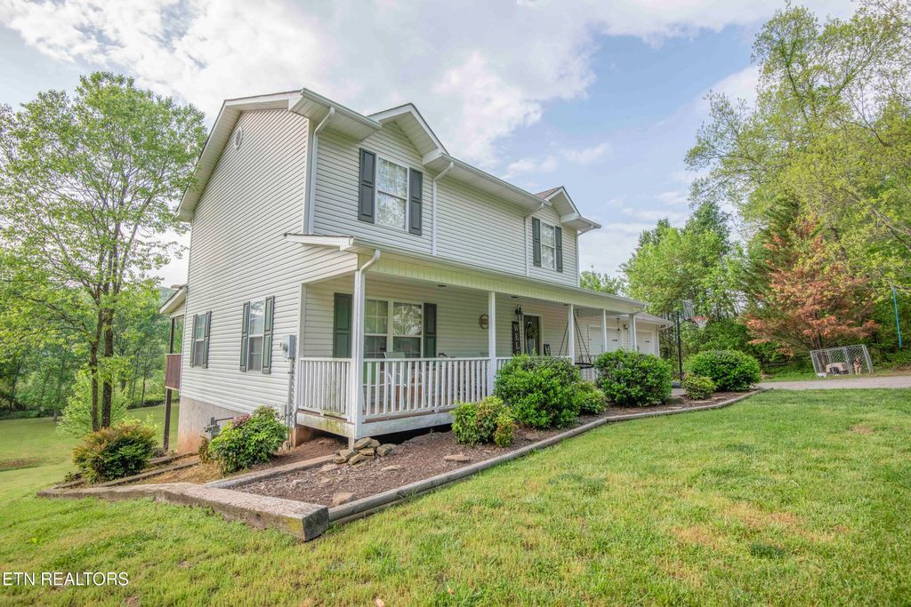 Photo of 469 Old Dutch Valley Rd, Clinton, TN 37716 (MLS # 1299606)