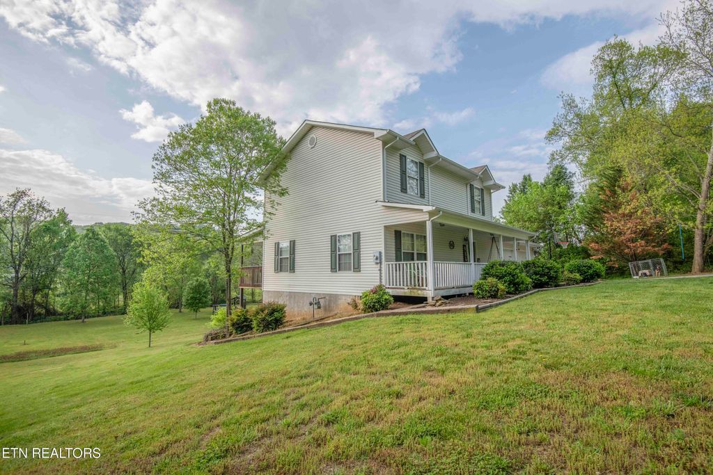 Photo of 469 Old Dutch Valley Rd, Clinton, TN 37716 (MLS # 1299606)