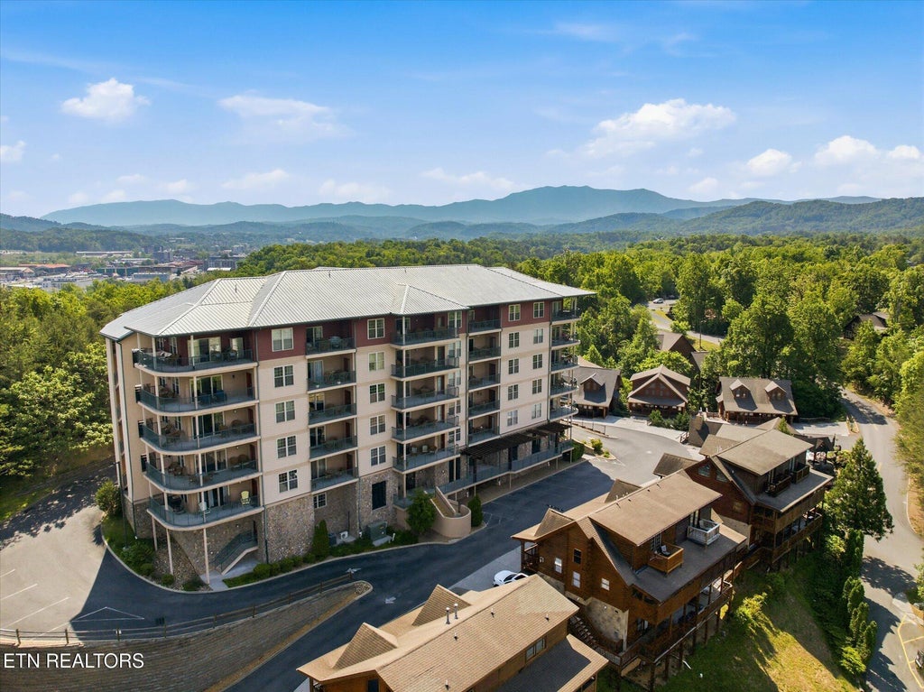 Photo of 410 Big Bear Way #3004, Pigeon Forge, TN 37863 (MLS # 1353576)