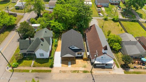 Tiny photo for 430 E Oldham Ave, Knoxville, TN 37917 (MLS # 1342413)