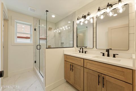 Tiny photo for 430 E Oldham Ave, Knoxville, TN 37917 (MLS # 1342413)