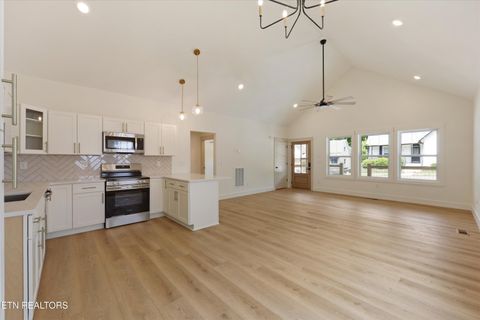 Tiny photo for 430 E Oldham Ave, Knoxville, TN 37917 (MLS # 1342413)