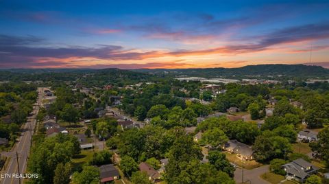Tiny photo for 430 E Oldham Ave, Knoxville, TN 37917 (MLS # 1342413)