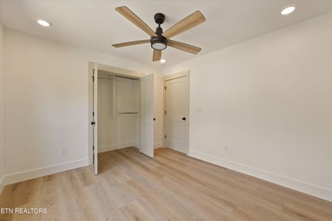 Tiny photo for 430 E Oldham Ave, Knoxville, TN 37917 (MLS # 1342413)