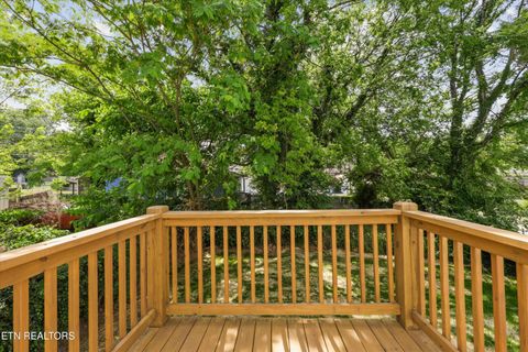 Tiny photo for 430 E Oldham Ave, Knoxville, TN 37917 (MLS # 1342413)