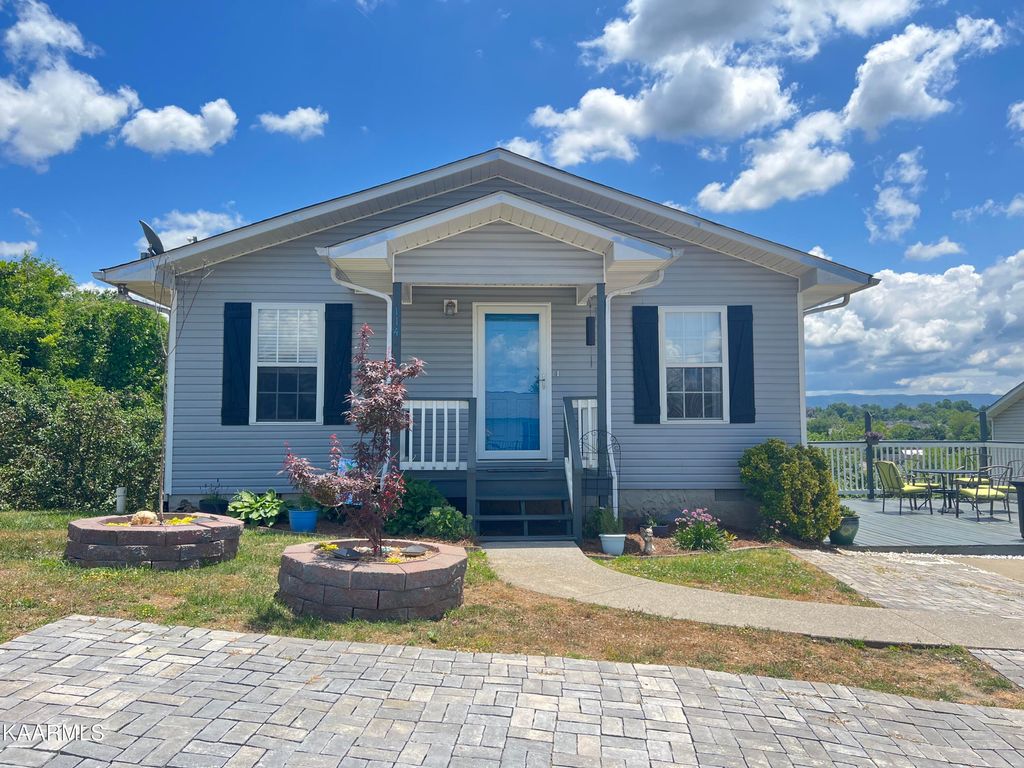 Photo of 114 Bishop St, Alcoa, TN 37701 (MLS # 1229307)
