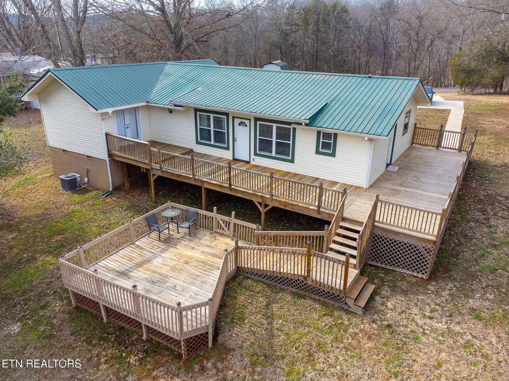 Photo of 116 Dogwood Ridge Drive Rd, Kingston, TN 37763 (MLS # 1330176)
