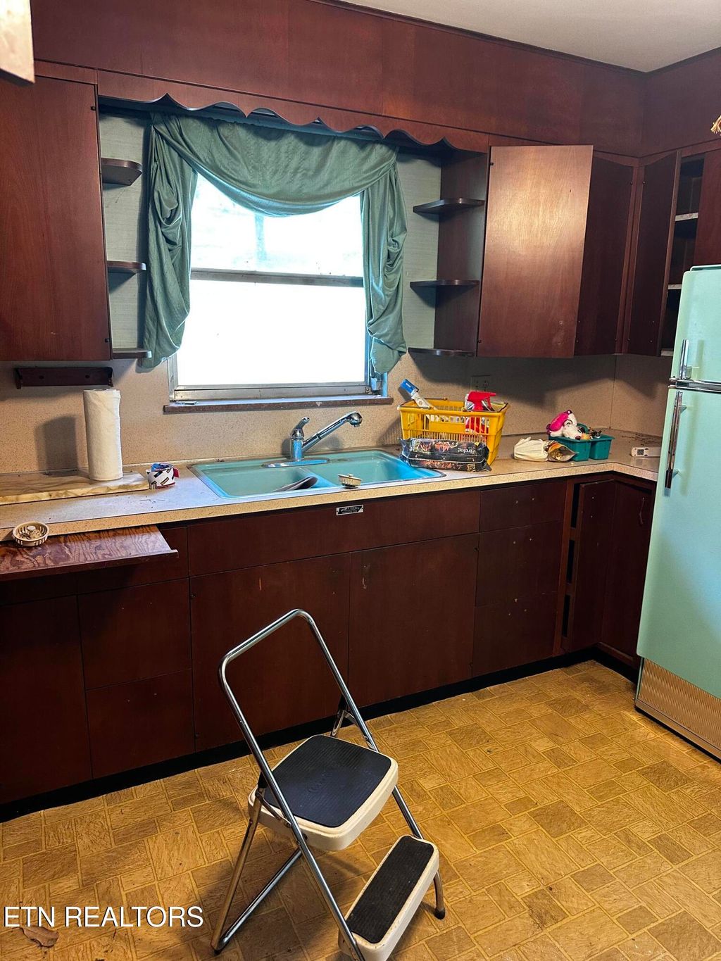 Photo of 2072 Chapman Hwy, Sevierville, TN 37876 (MLS # 1316194)