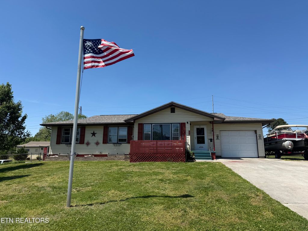 Photo of 708 Rio Vista Drive, Loudon, TN 37774 (MLS # 1337200)