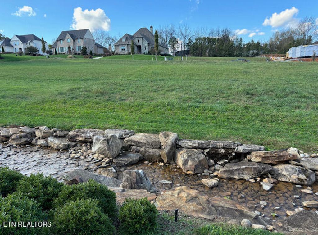 Photo of 330 Barnsley Rd, Farragut, TN 37934 (MLS # 1282274)