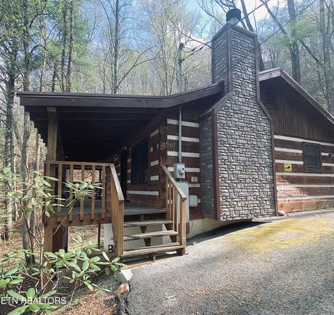 Photo of 2601 Black Bear Lane, Sevierville, TN 37876 (MLS # 1335395)