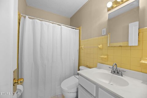 Tiny photo for 2541 Seaton Ave, Knoxville, TN 37920 (MLS # 1317860)