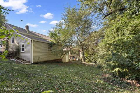 Tiny photo for 2541 Seaton Ave, Knoxville, TN 37920 (MLS # 1317860)