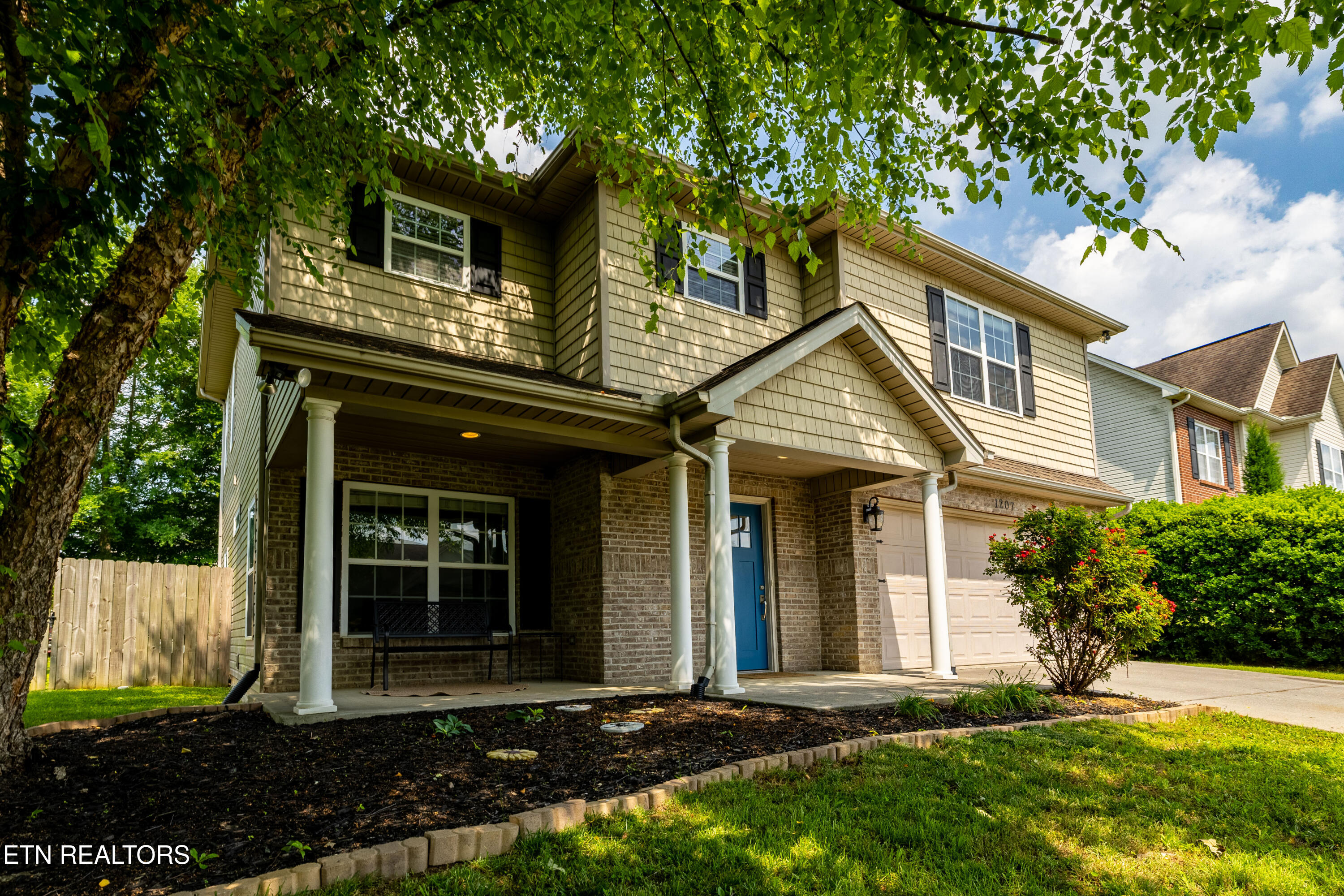 1207 Elsborn Ridge Rd
