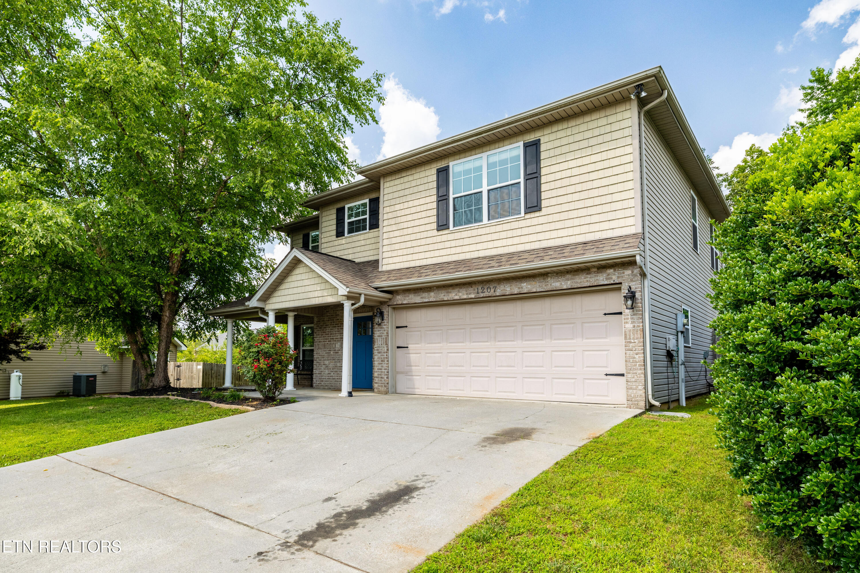 1207 Elsborn Ridge Rd
