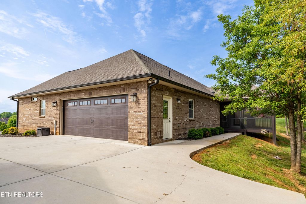 Photo of 1217 Houston Springs Rd, Greenback, TN 37742 (MLS # 1302059)