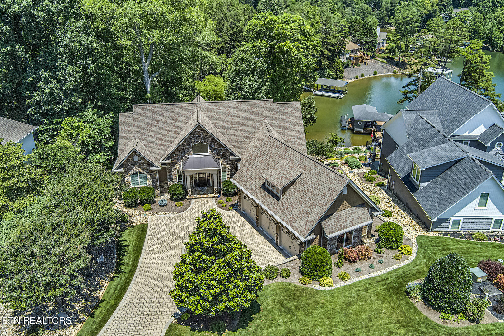 109 Shawnee Point