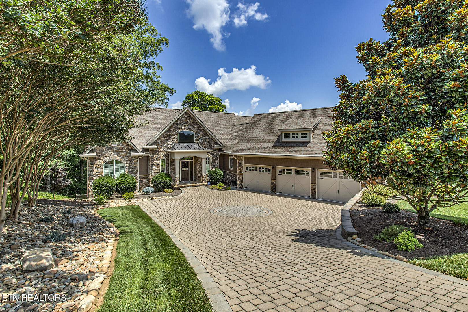 109 Shawnee Point