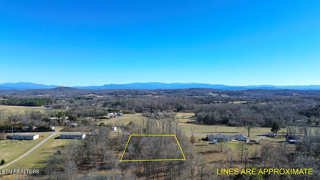 Photo of 1107 Oak Grove Rd, Madisonville, TN 37354 (MLS # 1329593)