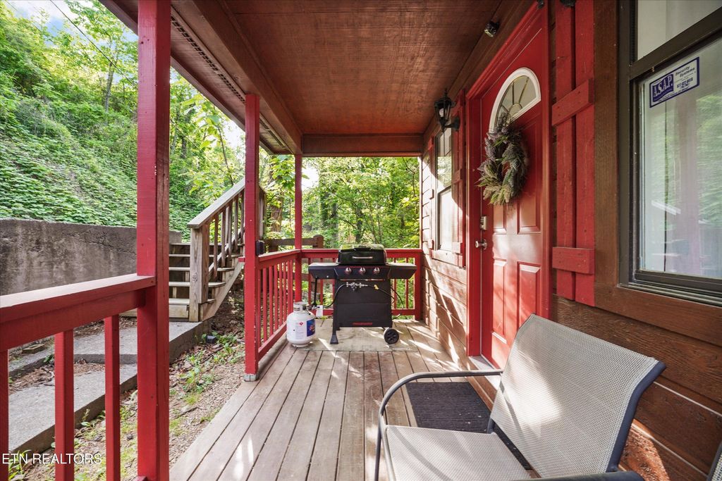 Photo of 1809 Red Bone Way, Sevierville, TN 37876 (MLS # 1338683)