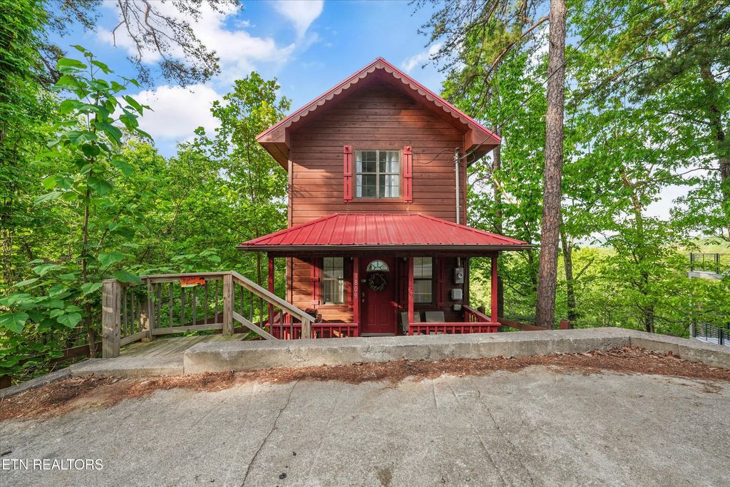 Photo of 1809 Red Bone Way, Sevierville, TN 37876 (MLS # 1338683)