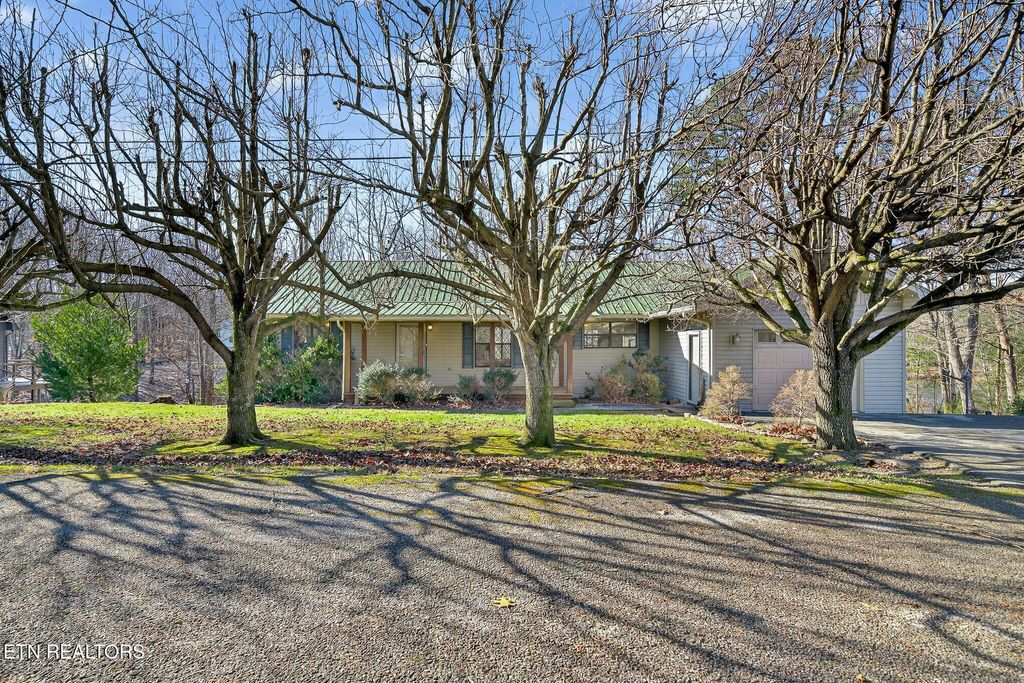 Photo of 1016 Hickory Hill Drive, Jamestown, TN 38556 (MLS # 1324659)