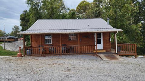 Photo of 228 Bill Hunter Rd Rd, Celina, TN 38551 (MLS # 1337674)