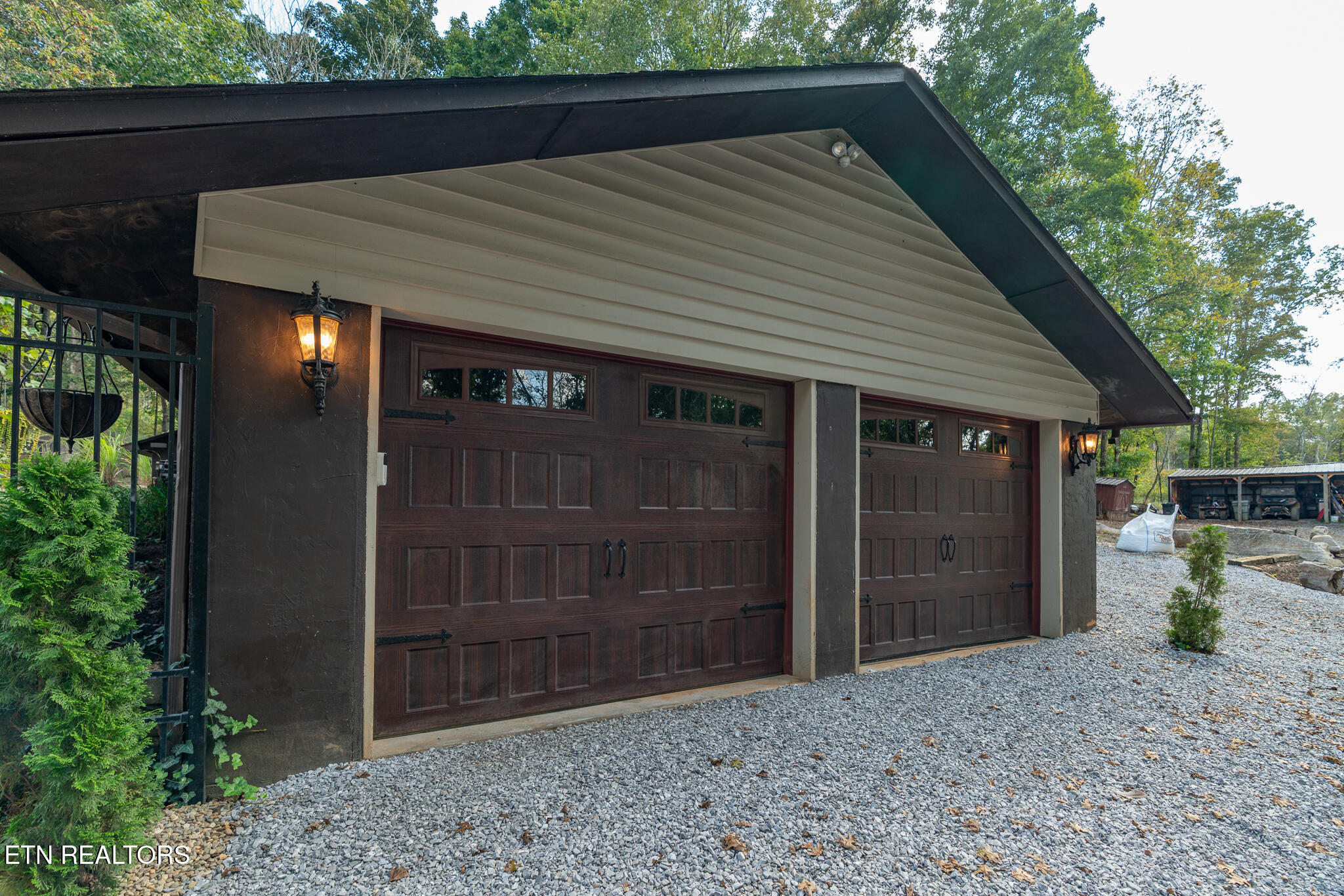 242 Lewis lane Lane