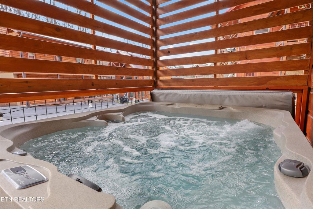 Photo of 2395 Alpine Village Way, Pigeon Forge, TN 37863 (MLS # 1332375)