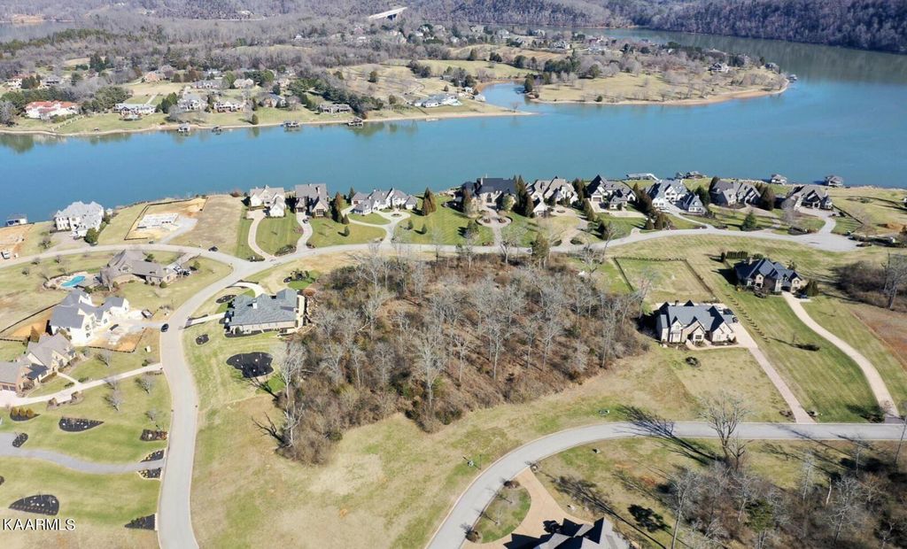 Photo of 3619 Lashbrooke Way, Louisville, TN 37777 (MLS # 1227546)