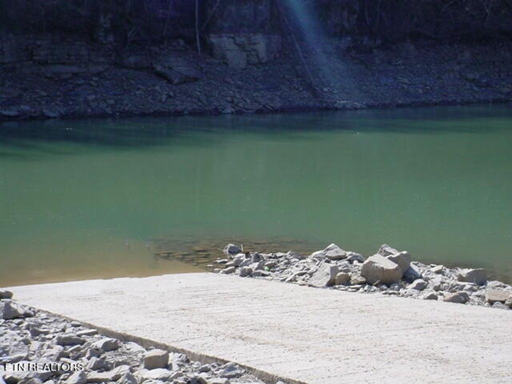 Photo of 159 Crestwood Drive, Speedwell, TN 37870 (MLS # 1243505)