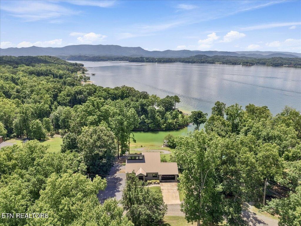 Photo of 1225 Weaver Lane, Dandridge, TN 37725 (MLS # 1338841)