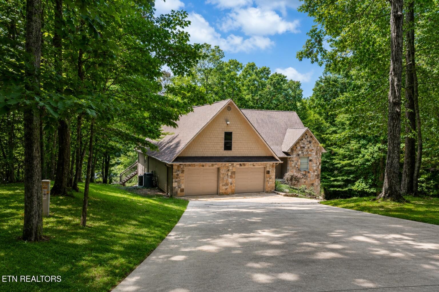 134 Holly Lane