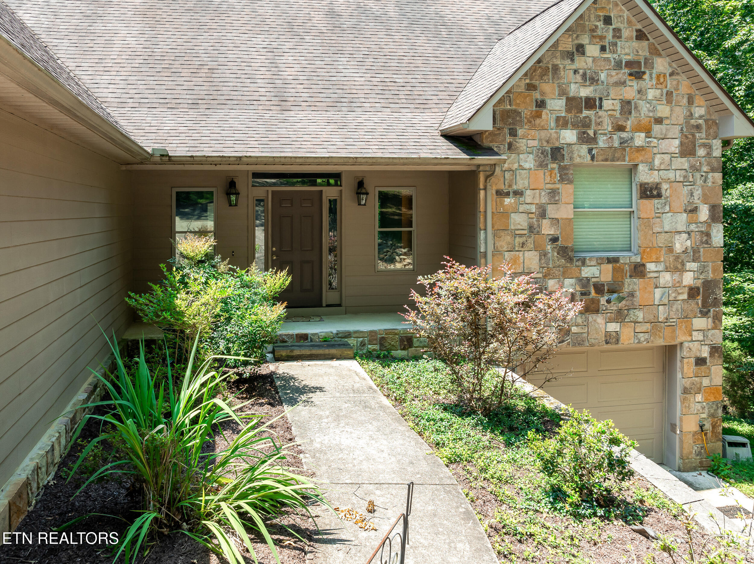 134 Holly Lane