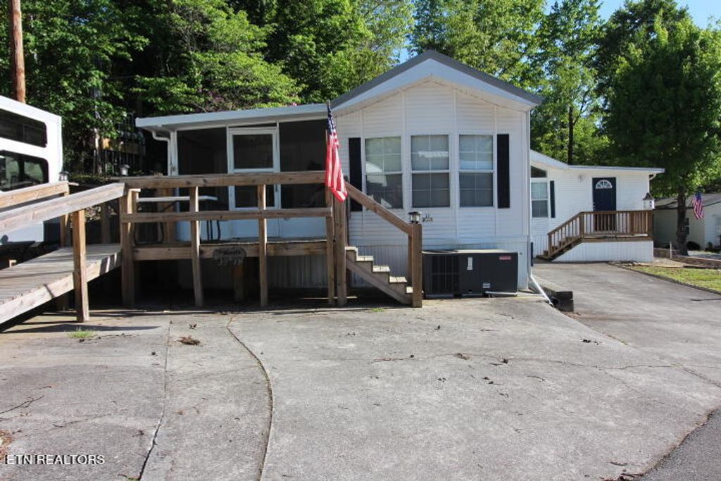 Photo of 774 Big Valley Blvd, Townsend, TN 37882 (MLS # 1261529)