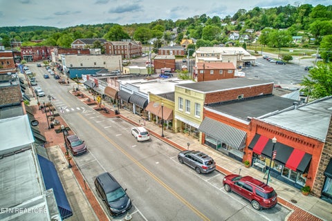 Tiny photo for 400 N Main St, Clinton, TN 37716 (MLS # 1325773)