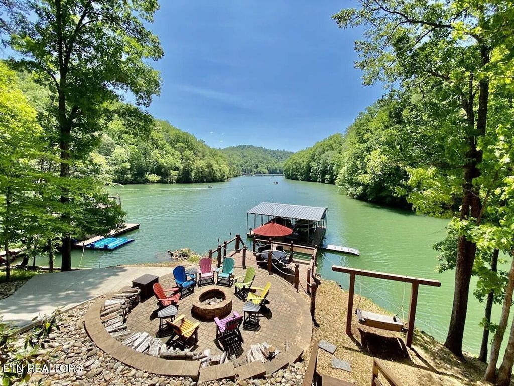 Photo of 658 Waterfront Tr, LaFollette, TN 37766 (MLS # 1293526)