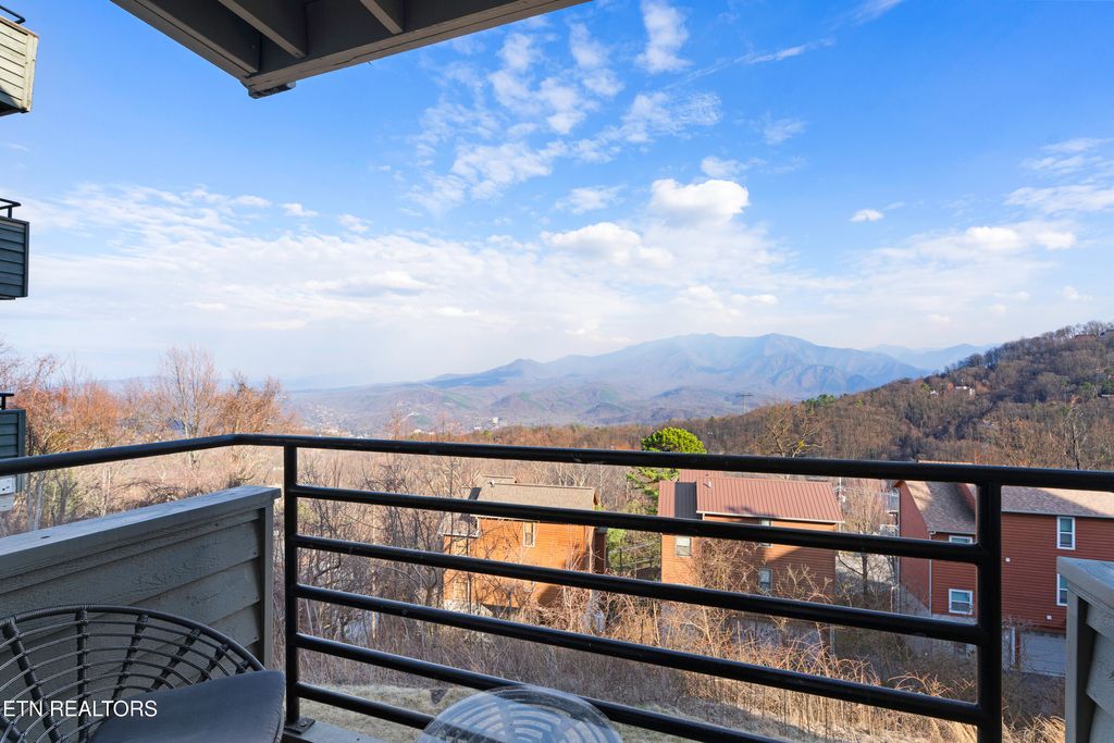 Photo of 1260 Ski View Drive #UNIT 8104, Gatlinburg, TN 37738 (MLS # 1286940)