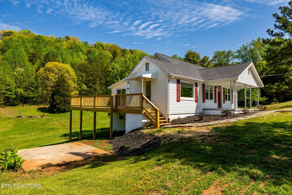 Photo of 325 Self Hollow Rd, Rockford, TN 37853 (MLS # 1336670)