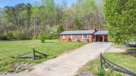 Photo of 624 Baumgartner Rd, Harriman, TN 37748 (MLS # 1335652)