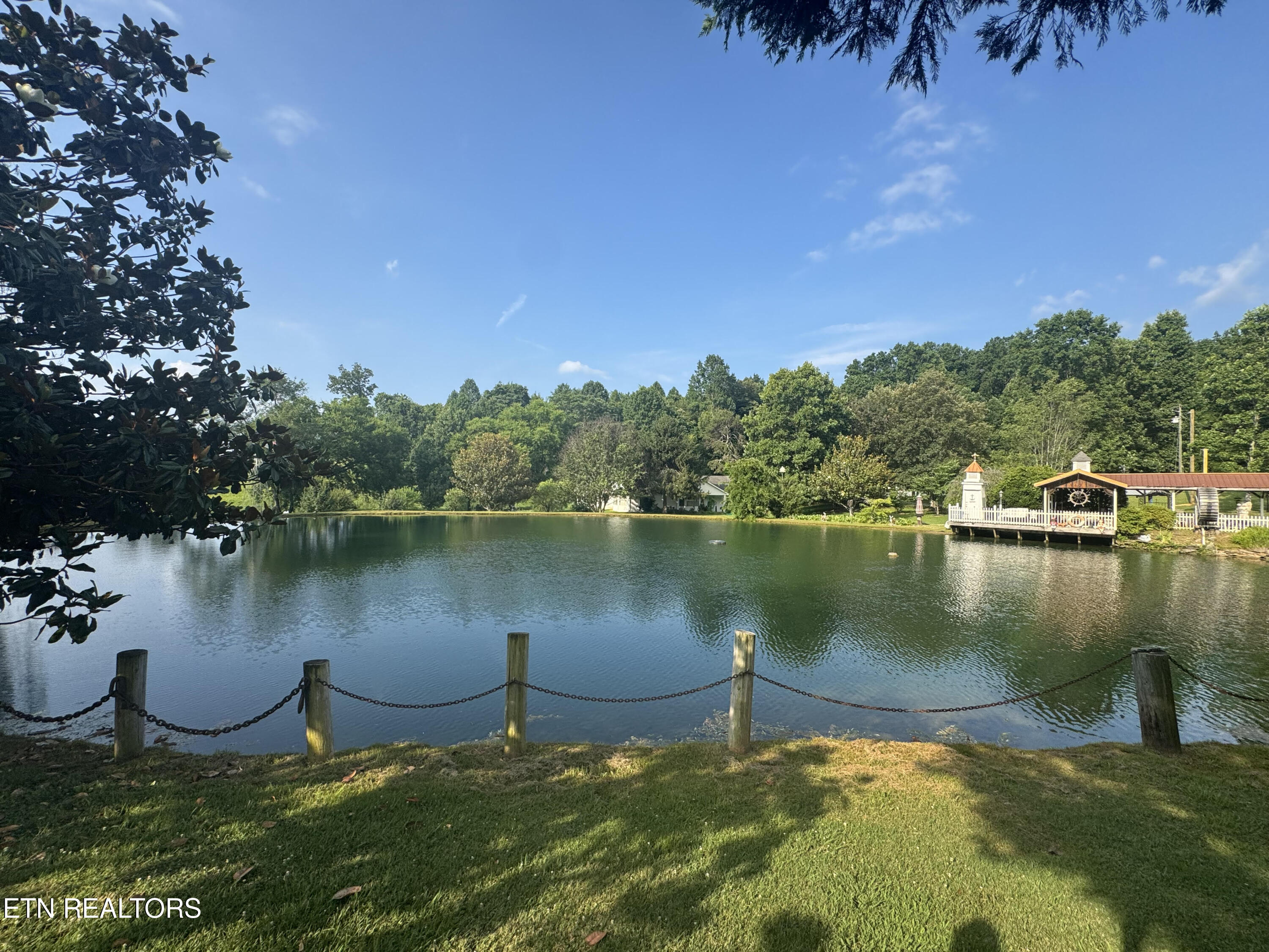 123 Jerry Cardin Lane