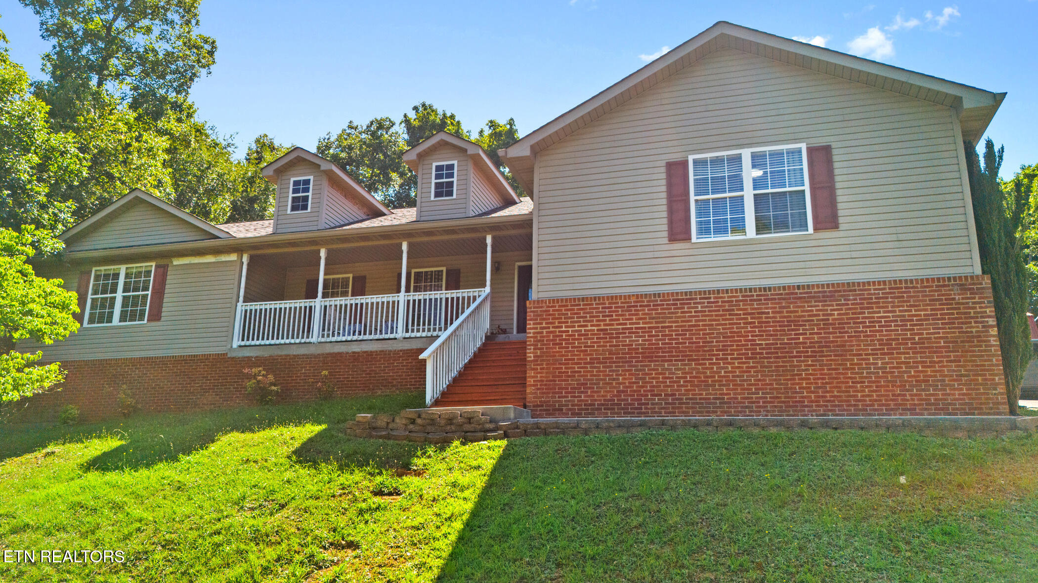 631 Rock House Rd