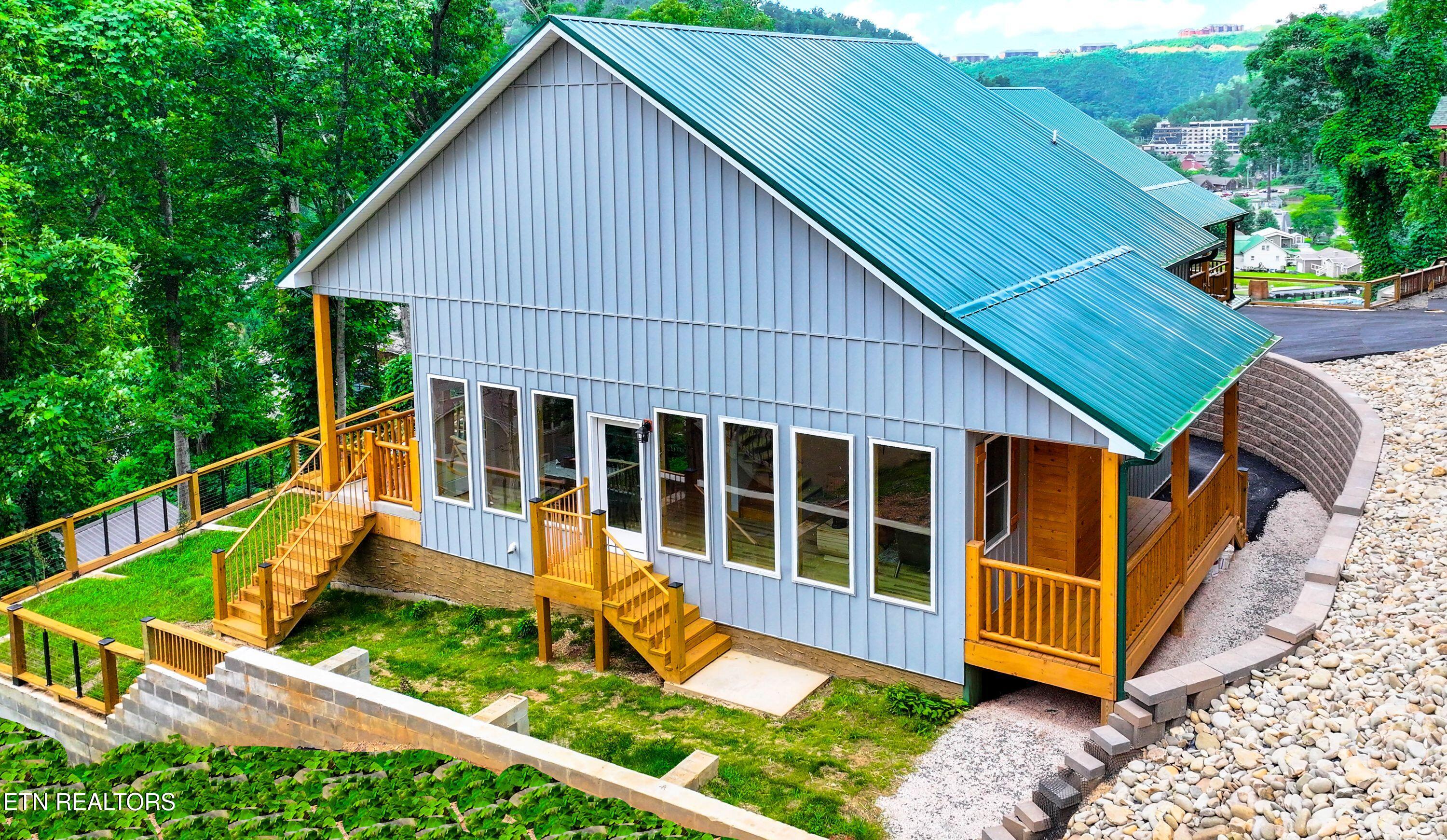 617 Davenport Rd