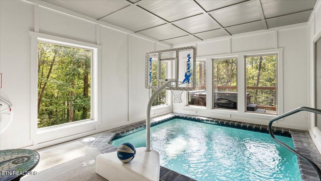 Photo of 2932 Ginas Way, Sevierville, TN 37862 (MLS # 1327993)