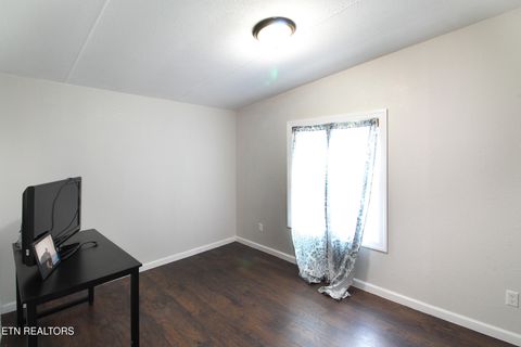 Tiny photo for 6214 Lacy Rd, Knoxville, TN 37912 (MLS # 1317706)