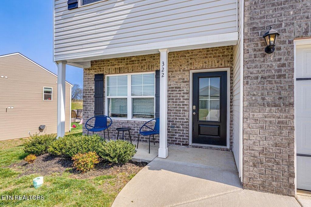 Photo of 322 Heritage Crossing Drive, Maryville, TN 37804 (MLS # 1333250)